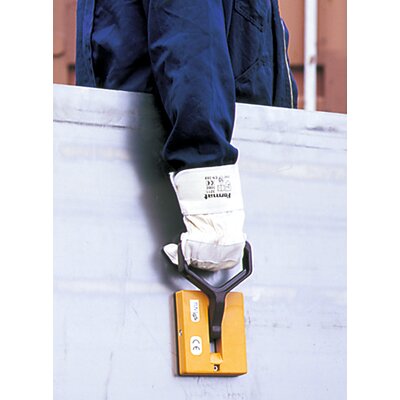 THM manual claw magnetic Yale application 1