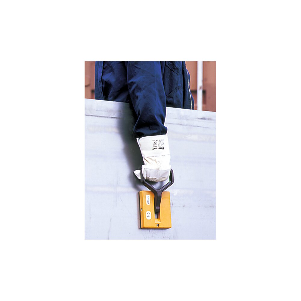 THM manual claw magnetic Yale application 1