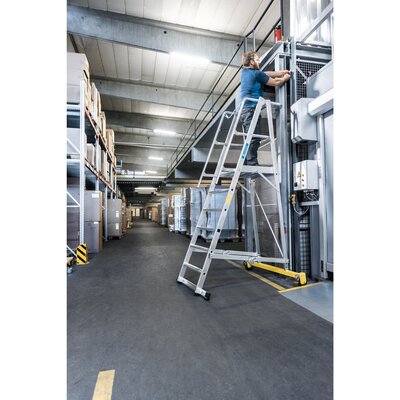 Mobile platform ladder ZAP Safemaster Plus S, folding 